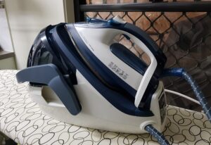 Steam Iron 2017